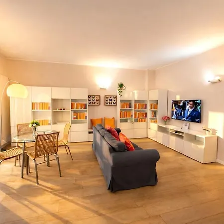 Charme And Style Apartament