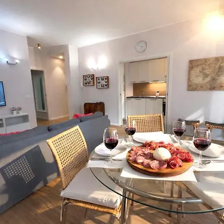 Charme And Style Apartament Bari
